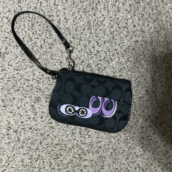 Coach Wristlet - Picture 2 of 6
